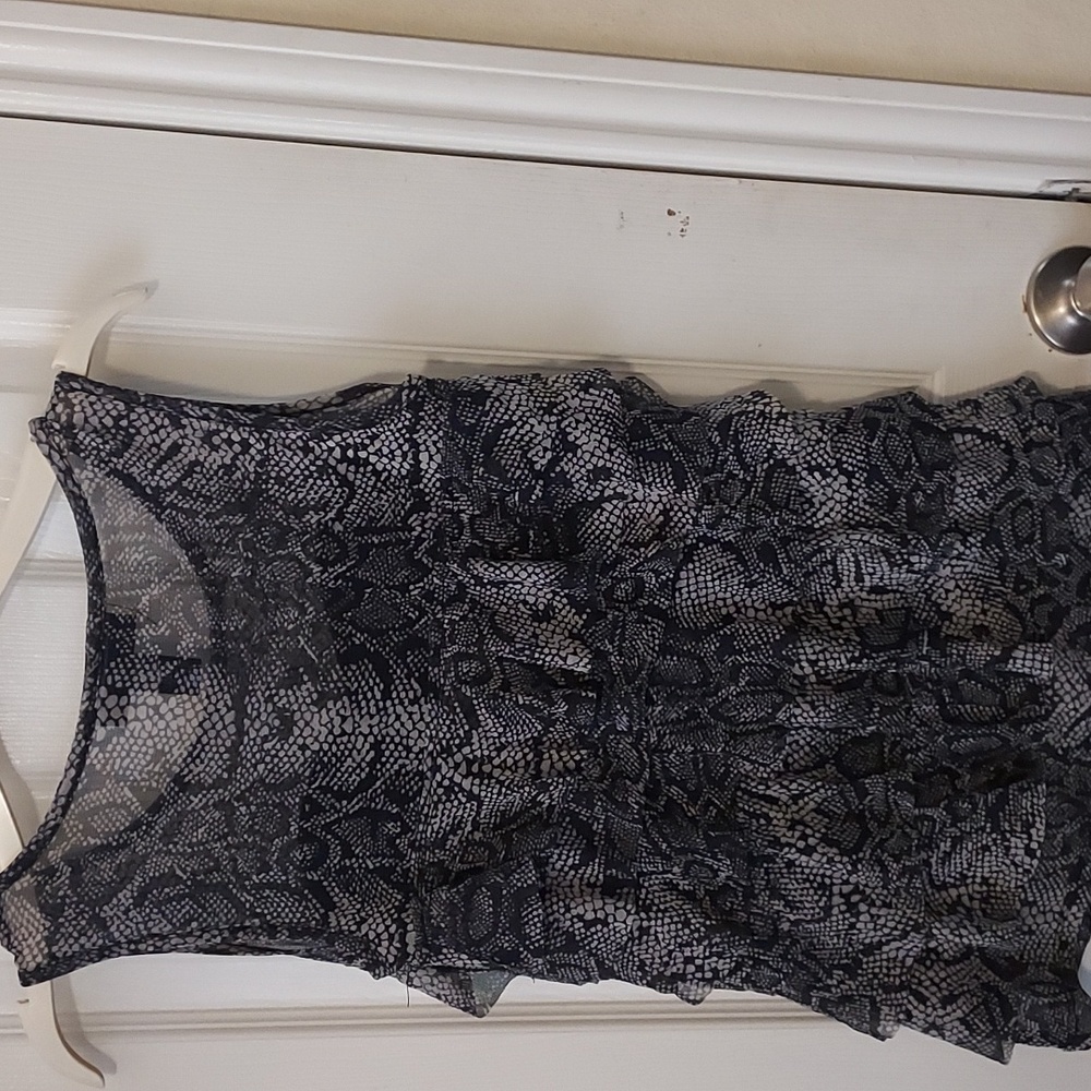 Inc ruffle top - Picture 3 of 3